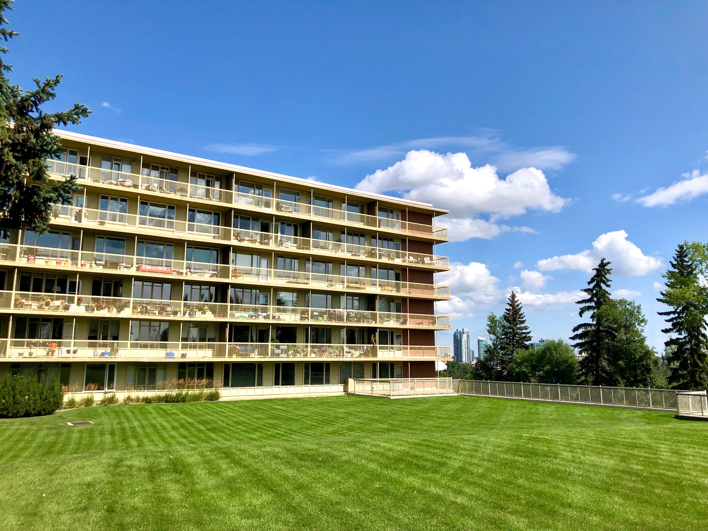 Building side4
